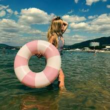 Flotador inflable a rayas rosa y blanco, tamaño adulto, flotador de piscina a rayas retro, tubo clásico redondo para fiestas en la playa - Rosa - Ver 1