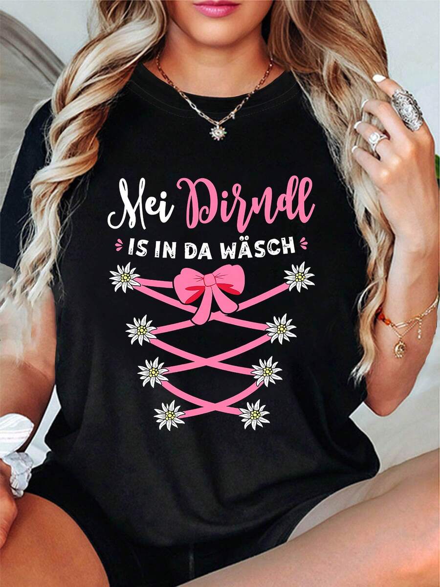 Mi Dirndl está en el lavado, con un pañuelo y pequeño patrón popular bávaro floral impreso en una camiseta de cuello redondo de mujer para la primavera y el verano