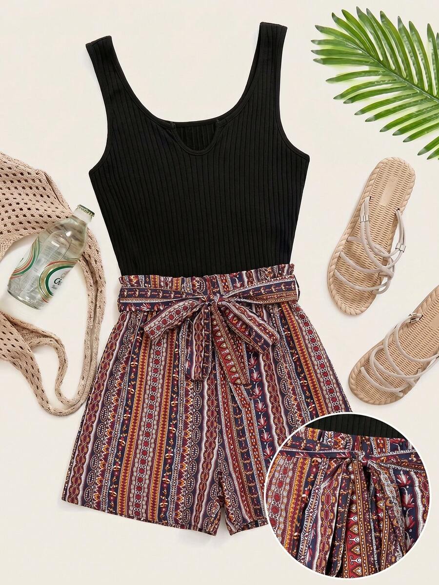 Bộ đồ nữ phong cách Boho 2 mảnh, áo tank top cổ chữ V gân nổi và quần short cạp chun in họa tiết kèm thắt lưng, set đồ thoải mái cho kỳ nghỉ hè. - Nhiều màu - Xem 1