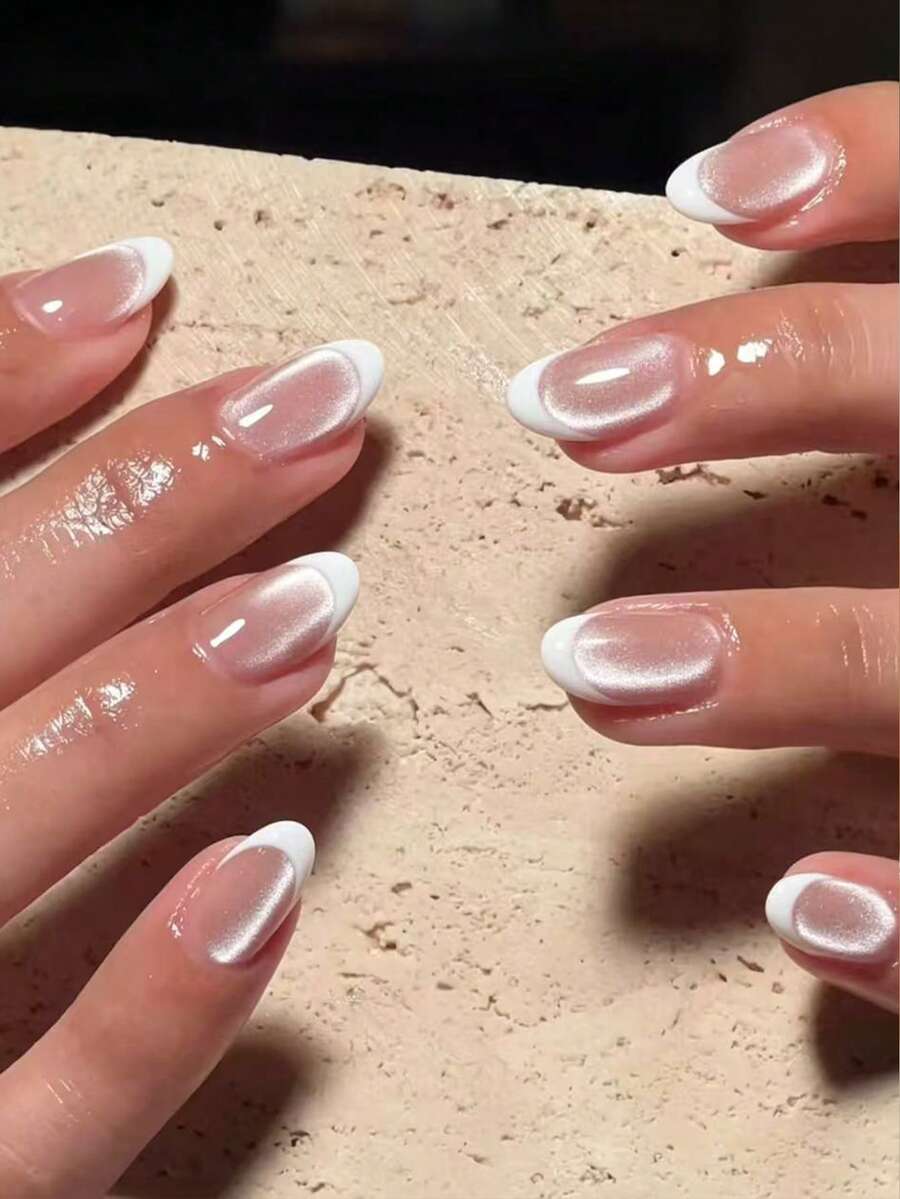 24片Y2K短款椭圆形粉色猫眼水晶美甲贴纸，白色法式美甲中号，猫眼亚克力材质，完美贴合亚克力假指甲套装，包含1片果冻胶和1个指甲锉，适合女性和女孩日常工作、学习和派对DIY使用。 - 彩色 - 查看 1