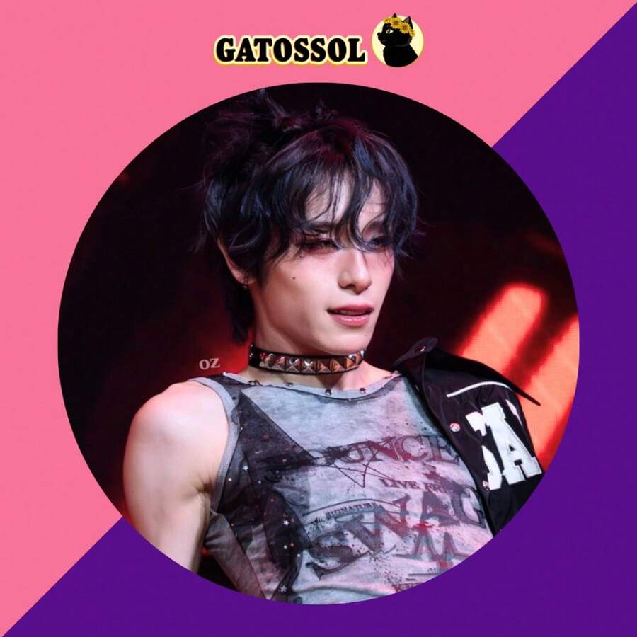 XL O V - Buttons 4.5 Cm - IDOL - KOREAN - K-POP GEEK NERD BROOCH PIN Bottom/Button - Button - Brooch Pin - Buttons - Button - Pin - Button - 24- Single Button - View 1