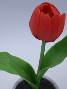 1 pièce Plante de tulipe artificielle en pot de 23 cm, fleur en PU au toucher réaliste dans un pot en céramique, bonsaï de tulipe factice pour décoration de bureau, 3 couleurs disponibles, arrangement floral de style Ins nordique esthétique pour maison, bureau, salon, chambre, table à manger, mariage, fête - Rouge - Voir 5