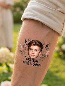 Pegatinas de tatuaje temporal con foto personalizada, diseño de retrato de dibujos animados personalizado para graduación, decoración corporal de estilo de celebración divertida para fiesta y ceremonia de graduación, calcomanía de tatuaje con nombre personalizado, recuerdo único, favor personalizado con foto para amigos, compañeros de clase, familia en temporada de graduación - Burdeos - Ver 6