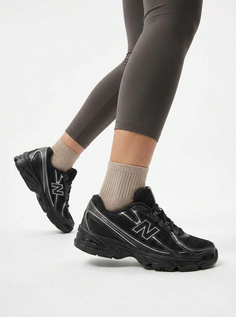 740 Unisex Sneakers Black Metallic - Đen/Xám/Bạc - Xem 1