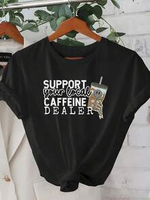 Camiseta gráfica rosa "Apoyo a su distribuidor de cafeína local" de las mujeres - cuello de tripulación casual, manga corta, poliéster ligero, lavable en máquina - perfecto para las salidas de verano y el uso diario - Negro - Ver 2