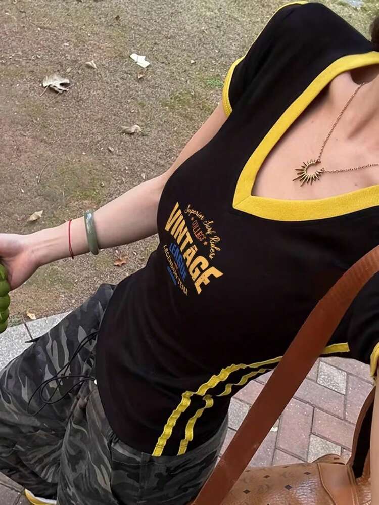 复古撞色V领印花短袖T恤，修身短款街头风Y2K风格，夏季款 - 黑色 - 查看 3