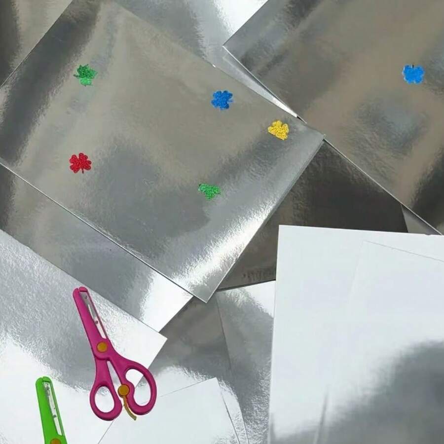 Copy & Multipurpose Paper - 22 Sheets Of Glossy Cardstock - View 1