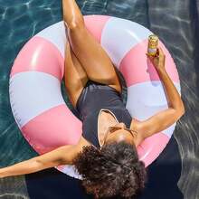 Flotador inflable a rayas rosa y blanco, tamaño adulto, flotador de piscina a rayas retro, tubo clásico redondo para fiestas en la playa - Rosa - Ver 2