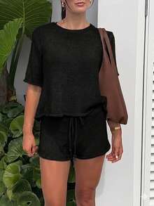 2026 Summer Fashionable Minimalist Ribbed Knit Crew Neck Short-Sleeve Sleeve And Shorts Set, Women's Casual Two Pieces Set, Simple And Loose Fit Black - Black - View 5