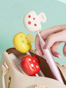 1pc Cartoon Animal-Shaped Toothbrush Case, Portable Dustproof Travel Toothbrush Case, Toothbrush Head Protector, Cute Animal Pattern Toothbrush Case, Suitable For Travel, Vacation And Daily Use, A Must-Have For Back-To-School Season, Travel Essential - Multicolor - View 7