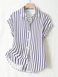 Camisa de verano de moda con rayas, de un solo pecho, con hombros caídos y mangas cortas, de poliéster con cierre de botones delanteros de color contrastante, diseño de parte delantera corta y parte trasera larga - Rayas azules - Ver 6