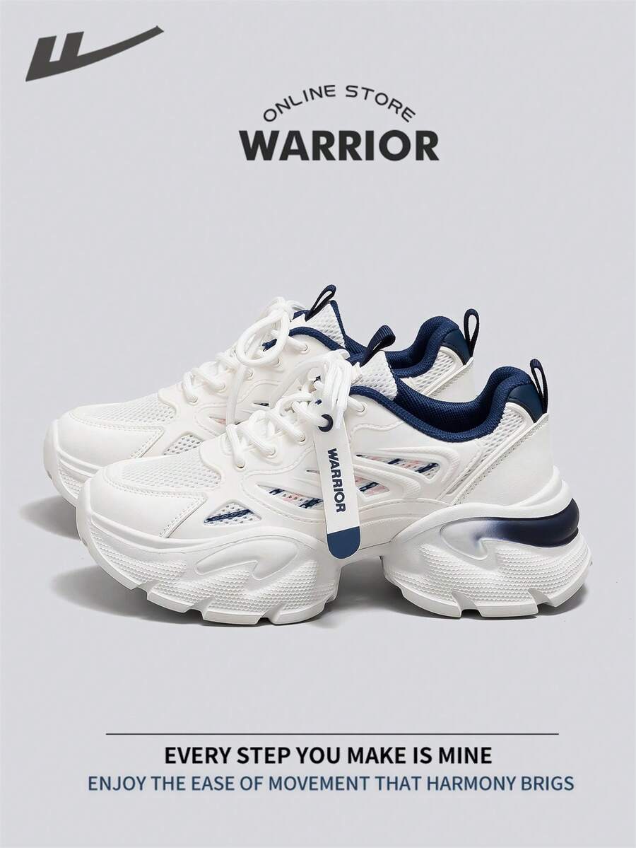 女款 Warrior 舒适街头风厚底鞋，春夏舒适跑步鞋，简约休闲又不失时尚感，四季皆宜，耐磨耐穿，适合全天穿着的训练鞋 - 白/深藍 - 查看 1