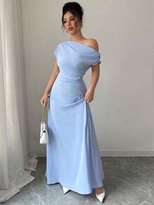 Vestido de mujer con estampado minimalista, hombro asimétrico y talle fruncido - Azul 2 - Ver 4