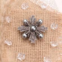 Vintage The Cross Brooch, Antique Silver-Tone With Grey Pearl & Crystal Rhinestone, Women's Retro Pin For Coat & Suit - 黑色 - 查看 1