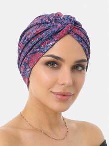 1 chiếc khăn trùm đầu hai lớp in họa tiết hoa điều dành cho nữ, kiểu mũ xếp tầng, thích hợp sử dụng hàng ngày. - Họa tiết hoa màu đỏ trên nền xanh hải quân. - Xem 5