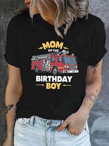Women's Birthday Mom Exclusive Fire Truck Graphic Tee - Soft Crew Neck Casual Birthday Party Outfit, Funny Mom Shirt Gift from Daughter Son-in-Law - Birthday Celebration Women's Apparel, Mom Birthday Gifts, Spring Summer Top, Playful Print Top, Medium Elasticity Fabric, Comfortable Fit Shirt - Negro - Ver 2