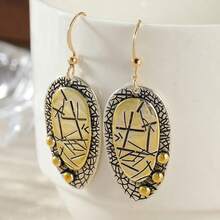 Pendientes colgantes para mujer, textura tallada de hoja vintage hecha a mano, adecuados como accesorios para fiestas y celebraciones - Dorado - Ver 8