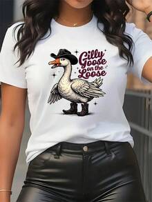 Fashionable Women's Sporty Short-Sleeve T-Shirt - The Pattern Printed On The Pink T-Shirt Features A Goose Wearing A Cowboy Hat And Cowboy Boots, Accompanied By The Text "Gilly Goose On The Loose". - 白色 - 查看 1