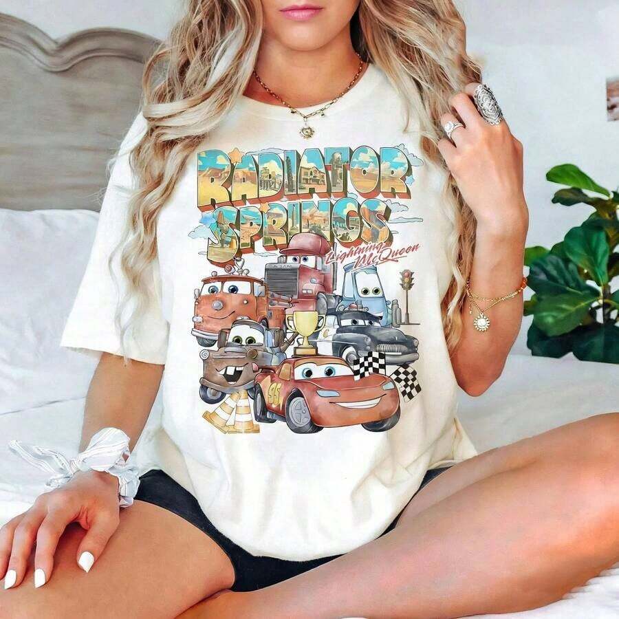 Disney Radiator Springs S Shirt, Lightning McQueen Disney Tee, Cars Family Shirt, Disney Vacation T-Shirt, Cars Movie Shirt - 白色 - 查看 1