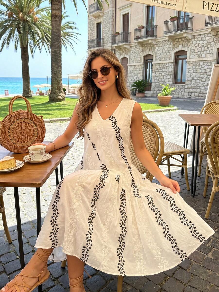 Women's Elegant Embroidered V-Neck Patchwork Sleeveless Dress Vacation Summer - Apricot - View 1