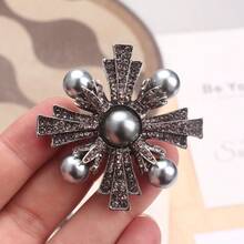 Vintage The Cross Brooch, Antique Silver-Tone With Grey Pearl & Crystal Rhinestone, Women's Retro Pin For Coat & Suit - 黑色 - 查看 6
