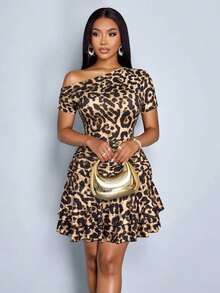 Vestido corto de leopardo con hombro al descubierto, cintura ajustada y falda con volantes, elegante y sexy para playa, viajes y uso diario - Rosa - Ver 10