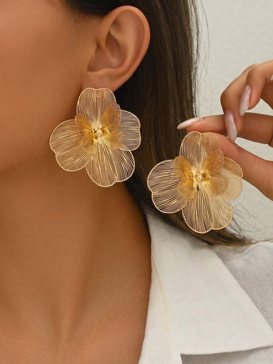 1 Pasang Anting-Anting Bunga Dua Lapis Berwarna Emas yang Modis, Anting-Anting Desain Bunga Berlapis-lapis yang Mewah untuk Wanita, Cocok untuk Pemakaian Sehari-hari - Emas - View 1