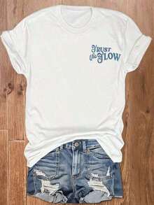 Women's Short Sleeve T-Shirt With Round Neck And Letter And Racing Car Print, 100% Comfortable Cotton, Women's Summer Clothes, Women's Holiday Clothes, Summer Clothes, Women's Spring Clothes, Summer Tops, Festival Clothes, Women's Easter Clothes. - 白色 - 查看 2