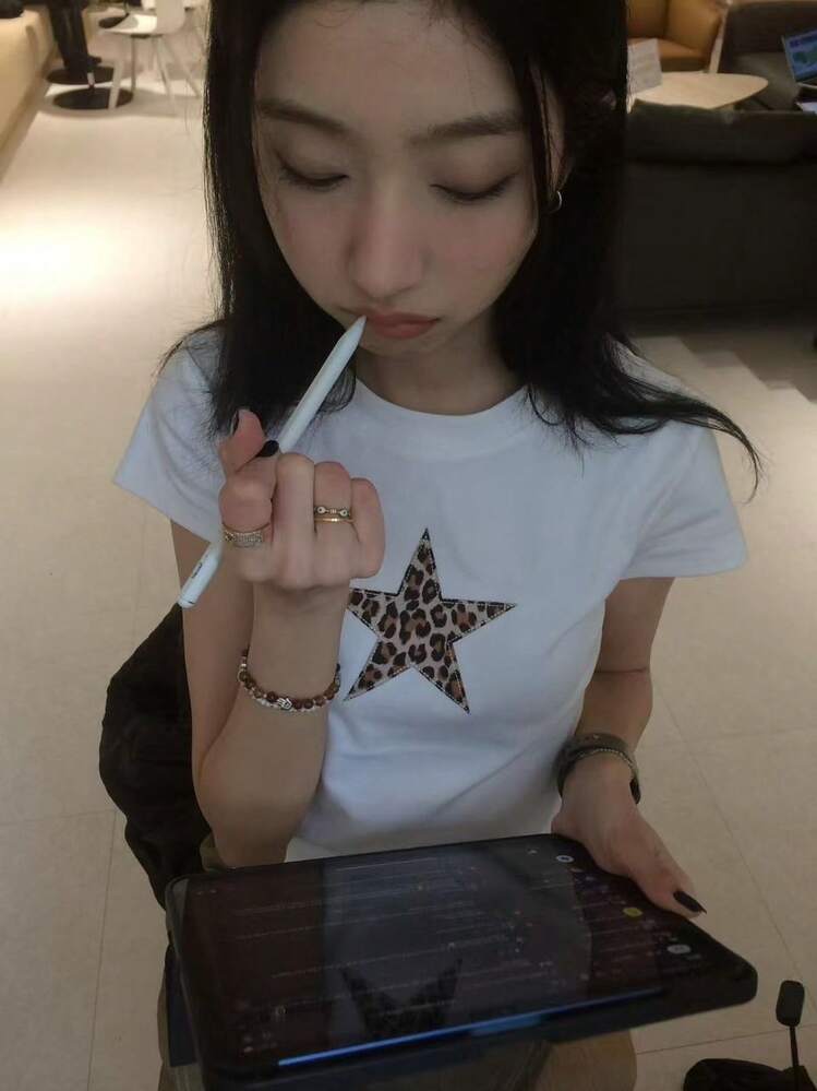 Women Tops - 白色 - 查看 3