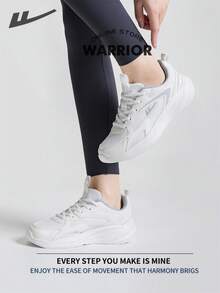 WARRIOR 女款时尚复古运动鞋，春夏舒适跑步鞋，简约休闲又不失时尚感，四季皆宜，耐磨耐穿，适合全天穿着的训练鞋。 - 白色 - 查看 4