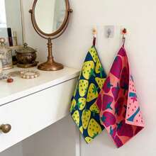1 buah/3 buah Handuk Kasa Lembut Motif Stroberi & Bunga, Model Gantung, Menyerap Air, Cocok untuk Mencuci Muka, Menyeka Keringat, Mengeringkan Kaki, Kamar Mandi, Dapur - MultiWarna - View 1