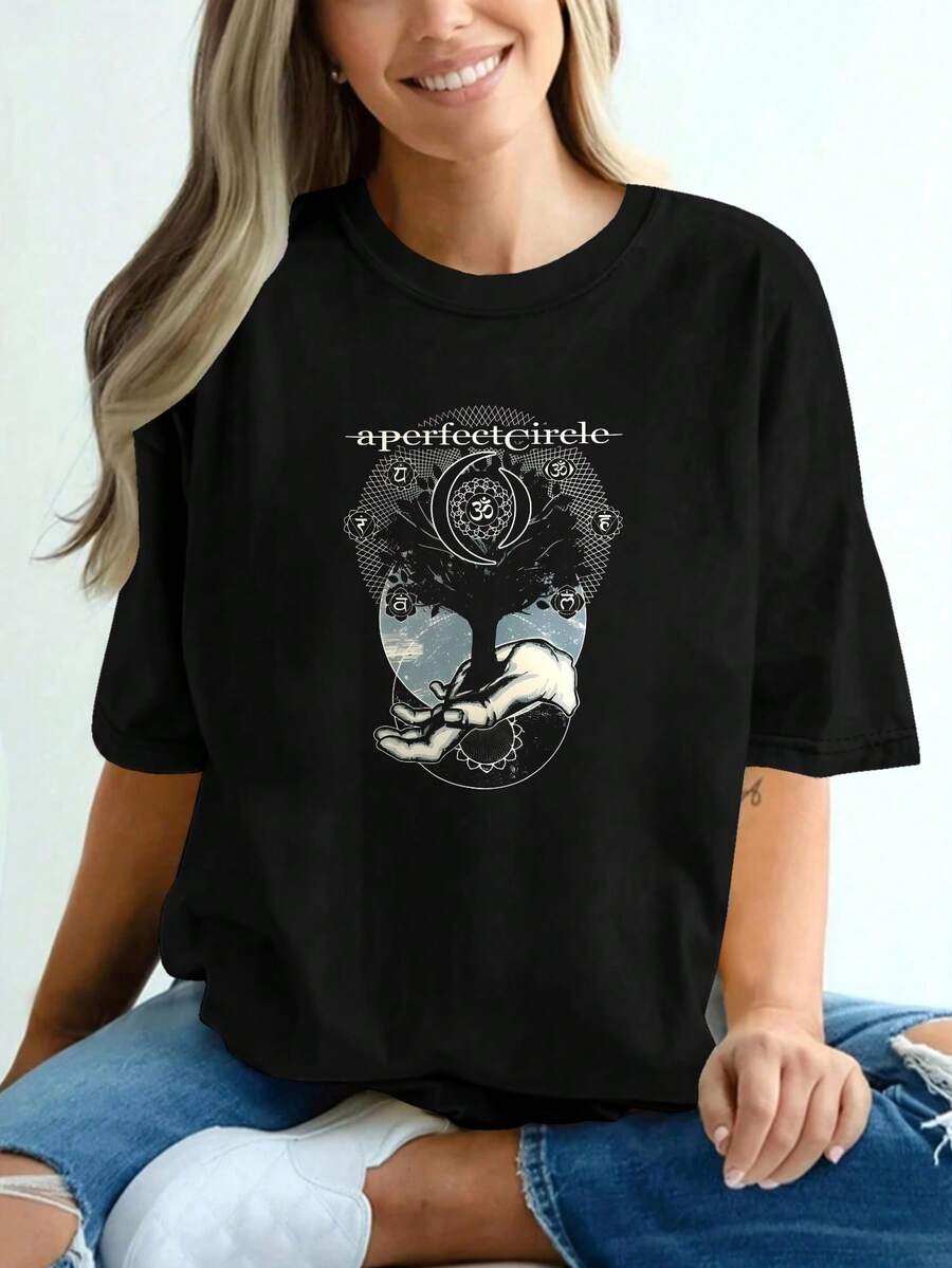 A Short-Sleeved T-Shirt With A Print, Made From Soft And Comfortable Sheer Fabric. It's Versatile And Ideal For Women's Casual Wear, Everyday Wear, And Outdoor Activities, Providing A Relaxed Fit. Perfect As A Base Layer For Spring And Summer. - 黑色 - 查看 1