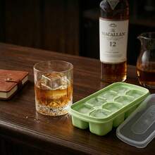1/2/4pcs 8 Grids Plastic Ice Mold With Lid, Reusable Fruit & Beverage Ice Tray, Beer Refrigeration Tool, Suitable For Refrigerator Ice Maker In Kitchen, Restaurant,Bar - View 4