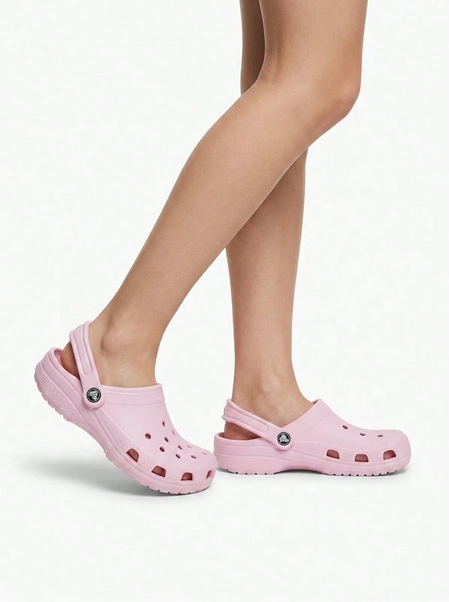 Crocs Dép bít mũi cổ điển unisex màu hồng 10001- 6GD - Ballerina Pink - Xem 1