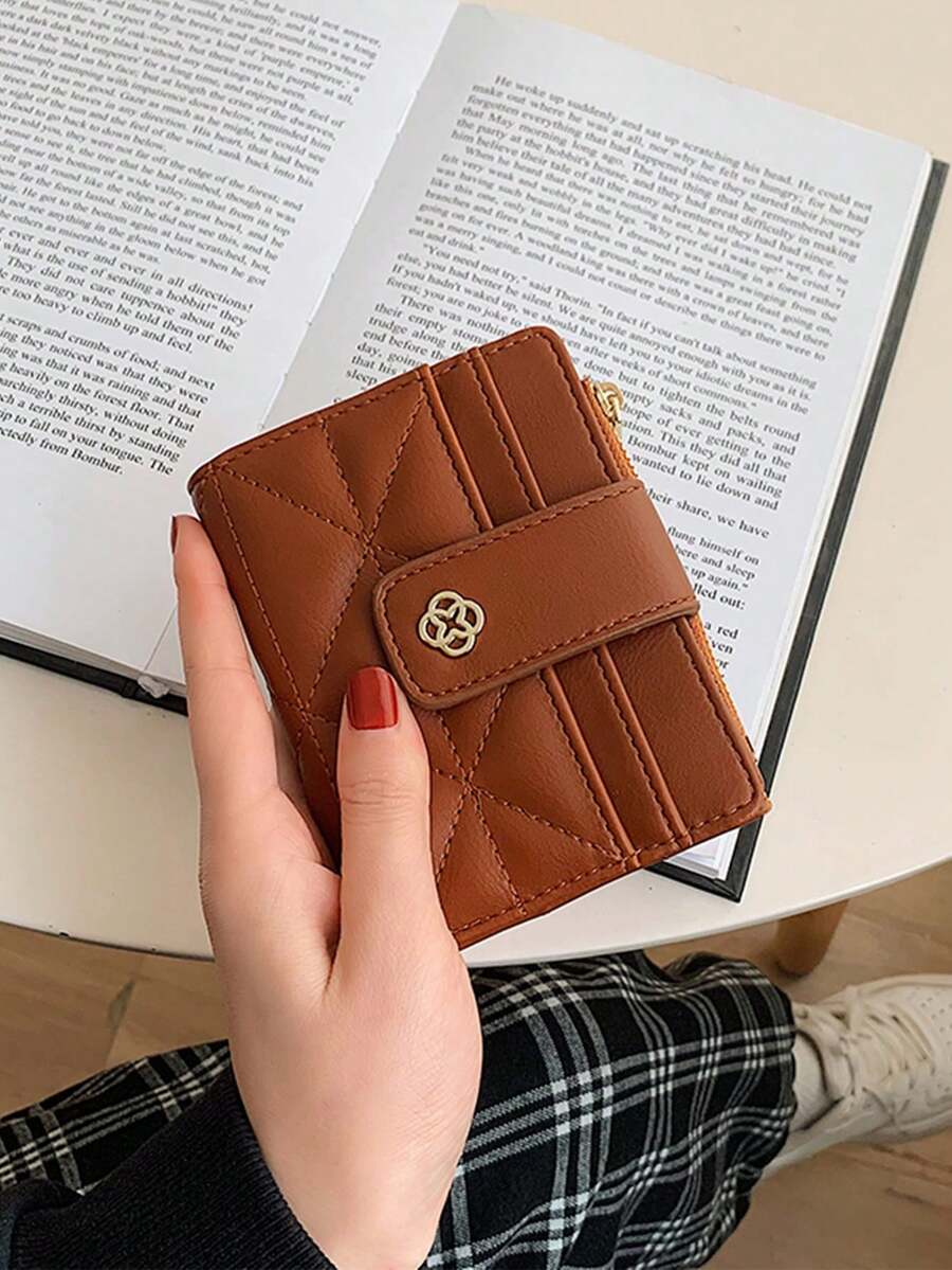 Ví gập đôi thêu hình thoi dành cho nữ - màu nâu - Xem 1