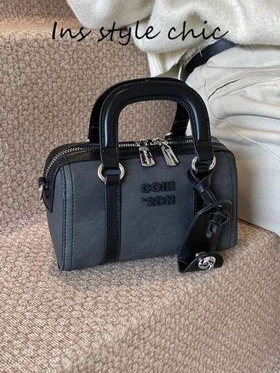 Esta é uma bolsa feminina elegante e moderna com alças de ombro removíveis. É uma bolsa elegante e bolsa transversal com uma textura de alta qualidade, perfeita para ir ao trabalho, reuniões, compras e várias outras ocasiões.