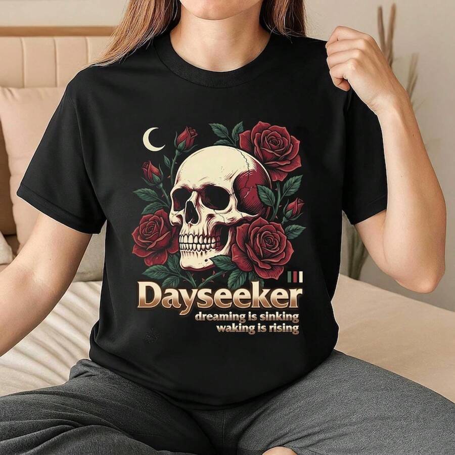 Vintage Dayseeker Metal Music T-shirt, Sleeptalk Band Merch, Pale Moonlight Skull Rose-motiv, Unisex T-shirt för rockare, Konserterkläder, 100% bomull, 1 st, 180g, T-shirts för tonårsflickor, Kläder för flickor, Toppar för flickor, Kläder för barn, Julklapp till barn, Nyårspresent, Födelsedagspresent - Svart - Visa 1