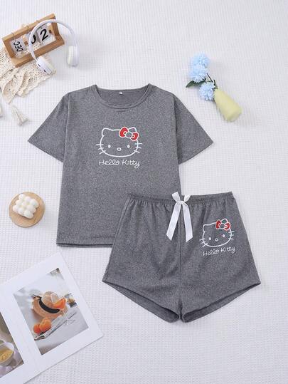 SANRIO 三丽鸥Hello Kitty卡通印花短袖短裤套装，可爱休闲舒适的春夏睡衣两件套，女童休闲睡衣套装