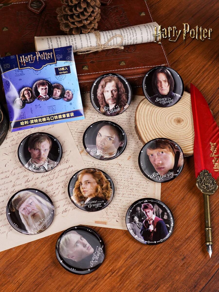 Harry Potter 一套哈利波特复古圆形胸针,官方授权角色徽章,背包装饰,粉丝礼物,返校季礼物 - 查看 1