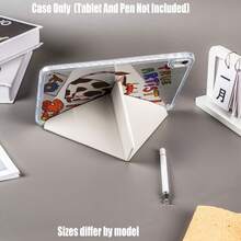 Ốp bảo vệ dạng gập chữ Y bằng acrylic trong suốt cao cấp, thiết kế hình bò nghệ sĩ. Ốp bảo vệ dạng gập chữ Y hình bò nghệ sĩ dễ thương, trong suốt cao cấp. Đặc điểm của ốp bảo vệ: Thiết kế gập 3 lần hình chữ Y, chức năng tự động bật/tắt màn hình, bảo vệ toàn diện, chất liệu khung thân thiện với da, khung chống rơi bằng túi khí, chân đế đa góc, mặt lưng acrylic trong suốt, khe cắm bút chì tích hợp, các đường cắt chính xác, nhẹ và dễ mang theo. Phù hợp với 4/5 inch (7.9 inch). - Nhiều màu - Xem 6