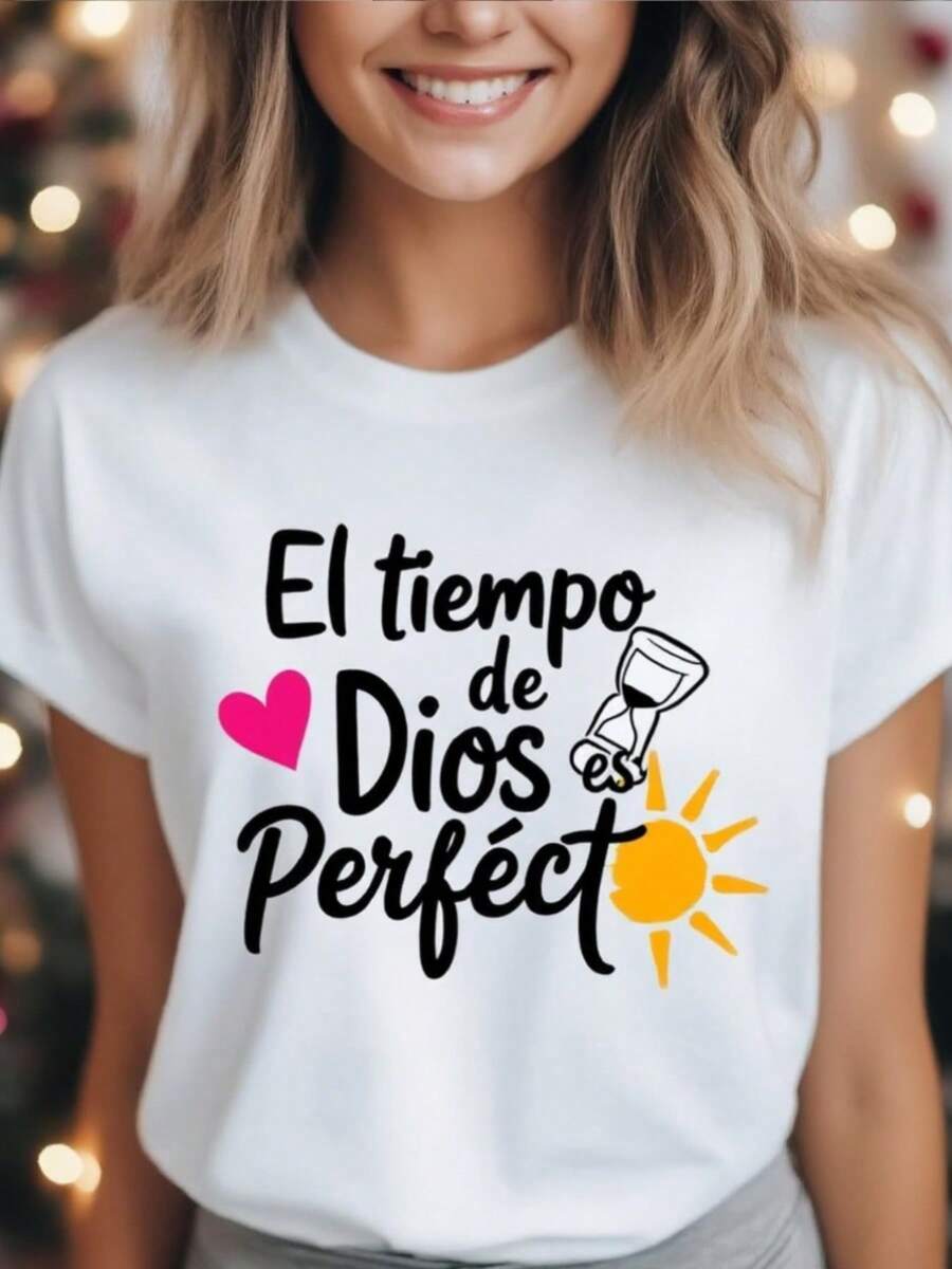 Camiseta Inspiradora Cristiana Espa￱ola para Mujer "El Tiempo de Dios es Perfecto" (God's Perfect Time) - 100% Transpirable, Cuello Redondo Blanco, Manga Corta, Ajuste Holgado Casual con Dise￱o de Vers￭culo B￭blico, Lavable a M£quina, Regalo C￳modo para Mujeres en Todas las Estaciones