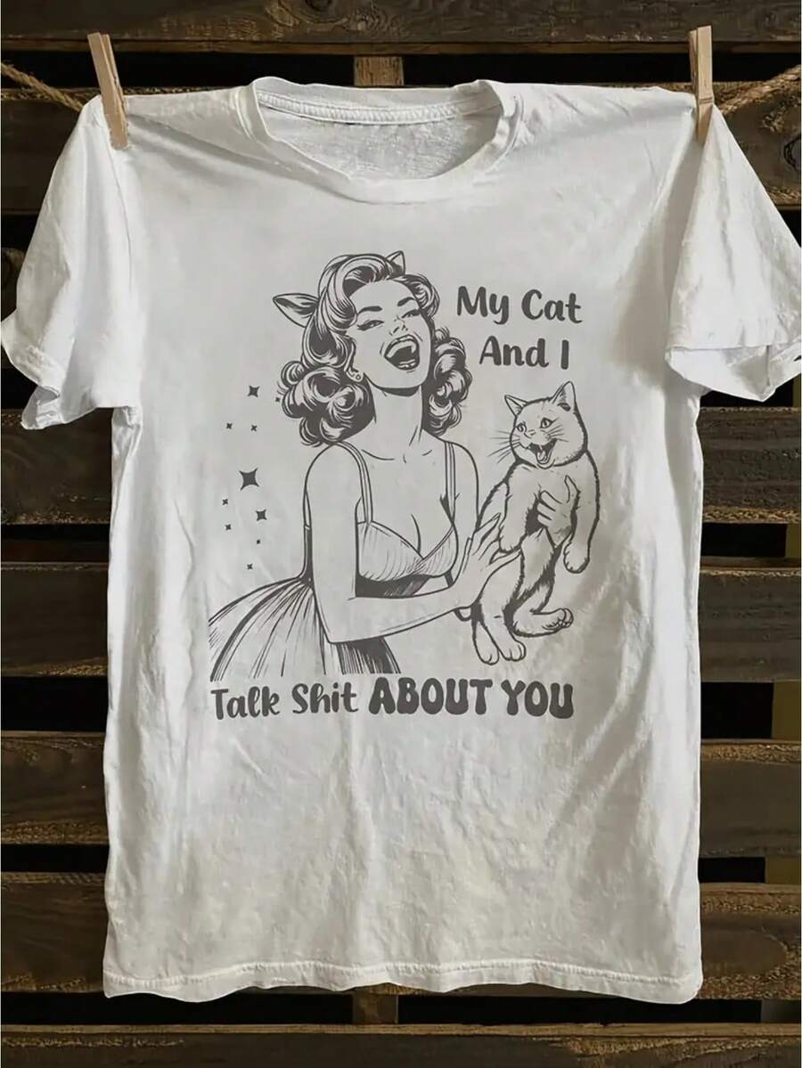 Vintage Punk Rock T-Shirt - "My Cat And I Talk About You" Slogan And Pin-Up Cat Art - 100% Cotton Regular Fit Short Sleeve T-Shirt With Retro Horror Design And 50s/60s Inspired Style For Casual Wear And Cat Lovers - 白色 - 查看 1