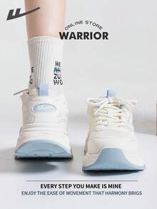 女款 Warrior 舒适街头风厚底鞋，春夏舒适跑步鞋，简约休闲又不失时尚感，四季皆宜，耐磨耐穿，适合全天穿着的训练鞋 - 米/淺藍 - 查看 7