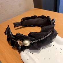 Tiara Feminina Preta Plissada com Pérolas e Strass em Tela, Adequada para Uso Diário, Casa, Escola, Praia, Trabalho, Festa, Feriado, Aniversário, Volta às Aulas, Ano Novo, Dia dos Namorados, Dia das Mães, Natal, Casamento, Festival de Música, Formatura, Primavera/Verão - Preto - Visão 4