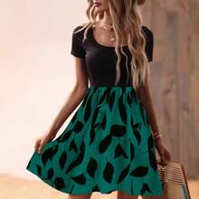 New European And American Fashion Women's Dress With Patchwork Round-Neck Design, Short Style | Elegant And Comfortable For Everyday Wear - Dark Green - View 7