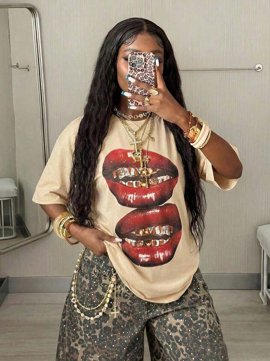 Women's Comfortable White Oversized T-Shirt, Y2K Style, Lip Print, Casual Style, Tropical Vacation, 2026 Fashion, Cute Style, Casual Style. 180g (Sizes S-XXXL) - 卡其色 - 查看 1