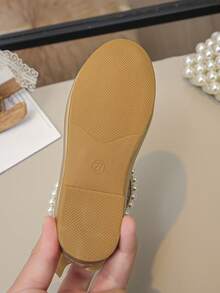 1 Pasang Sepatu Flat Anak Perempuan dengan Gesper Mutiara dan Tali Pergelangan Kaki, Kain Berlapis Halus, Ujung Bulat Anti Slip, Sepatu Putri untuk Pernikahan dan Acara Formal - Sampanye - View 7