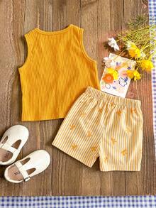 Conjunto de Regata Casual Fofa com Listras Amarelas e Tecido Texturizado + Shorts com Estampa Digital e Decoração Floral 3D, Conjunto Minimalista de 2 Peças para Meninas, Primavera/Verão - Amarelo - Visão 3