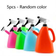 1 bình xịt tưới cây 1500ml. Bình xịt tưới cây có sẵn, do nhà sản xuất cung cấp. Bình xịt tưới cây bằng nhựa. - nhiều màu - Xem 12