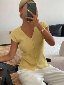 Top de punto para mujer, color taupe, cuello en V, manga corta, ajustado y elástico, ideal para verano - Amarillo - Ver 4
